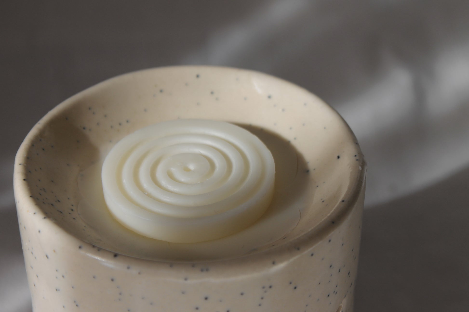 Cera Aromática de Ámbar & Cedro