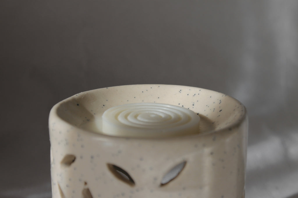 Cera Aromática de Ámbar & Cedro